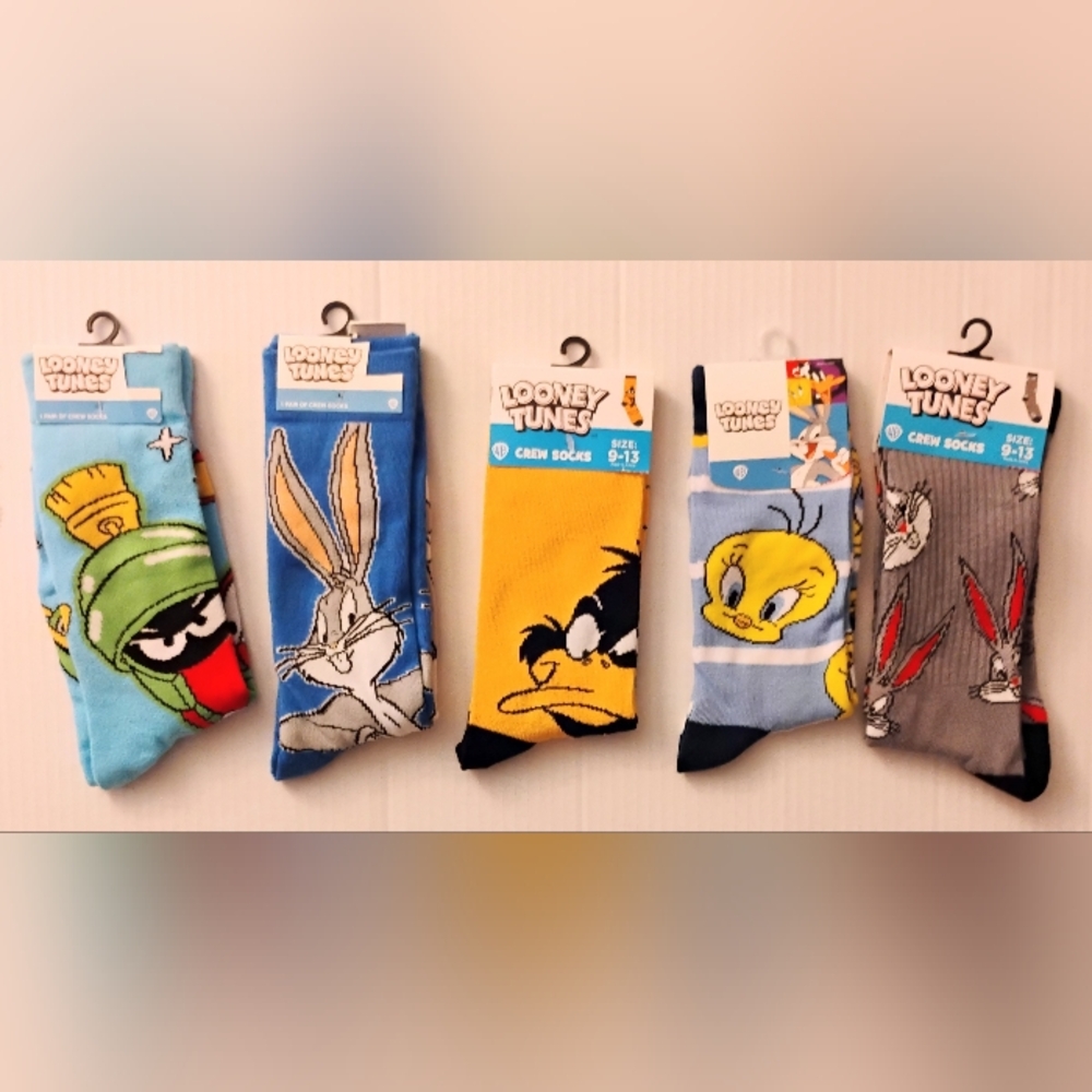 Warner Bros. Loo Ey Tunes Character Casual Socks Bugs Daffy Unisex NWT 9-13